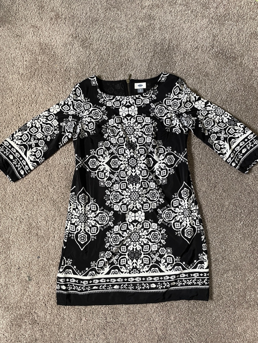 Black & White Printed Shift Dress